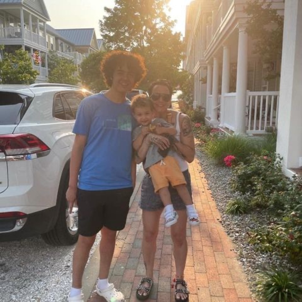 Meet your Posher, Robin